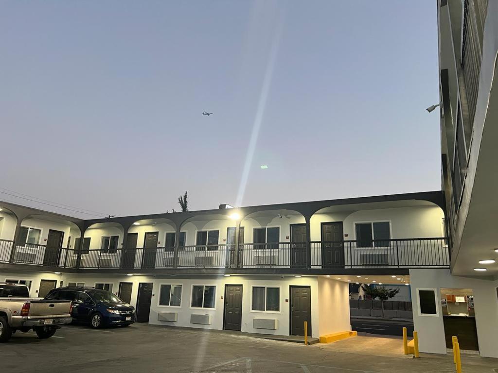 لوس أنجلوس Lux Inn المظهر الخارجي الصورة